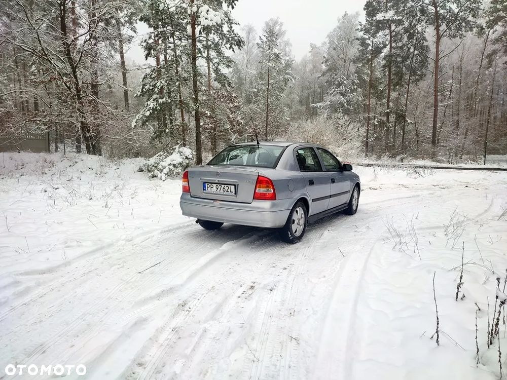 Opel Astra 1.4 GL / Club - 7