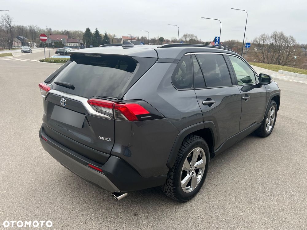 Toyota RAV4 - 6
