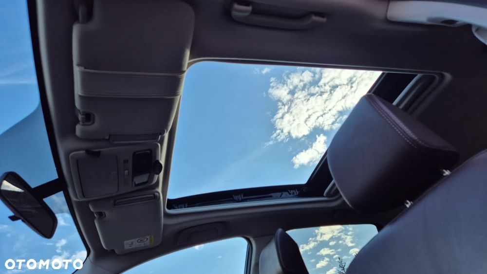 Subaru Forester 2.0 XT Platinum Lineartronic - 28