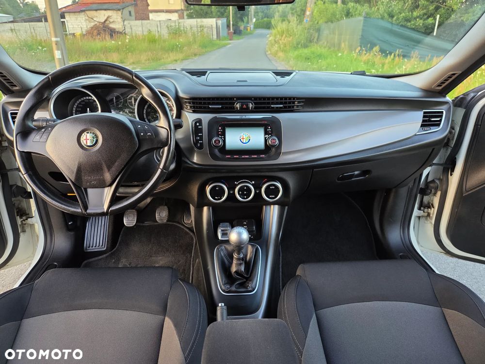 Alfa Romeo Giulietta 1.4 TB 16V Turismo - 13