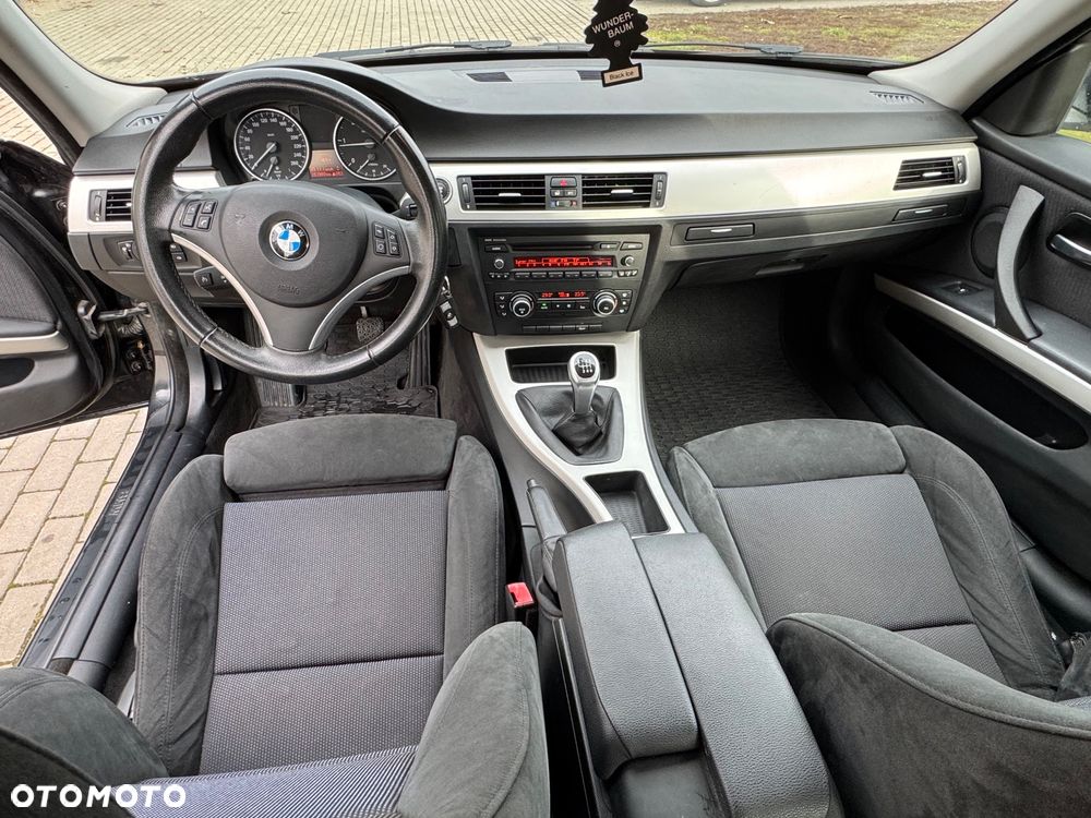 BMW Seria 3 316d DPF - 12