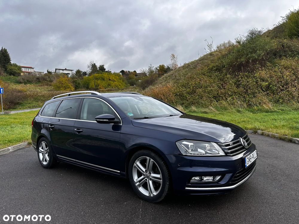 Volkswagen Passat 2.0 TDI Highline R-Style DSG - 24