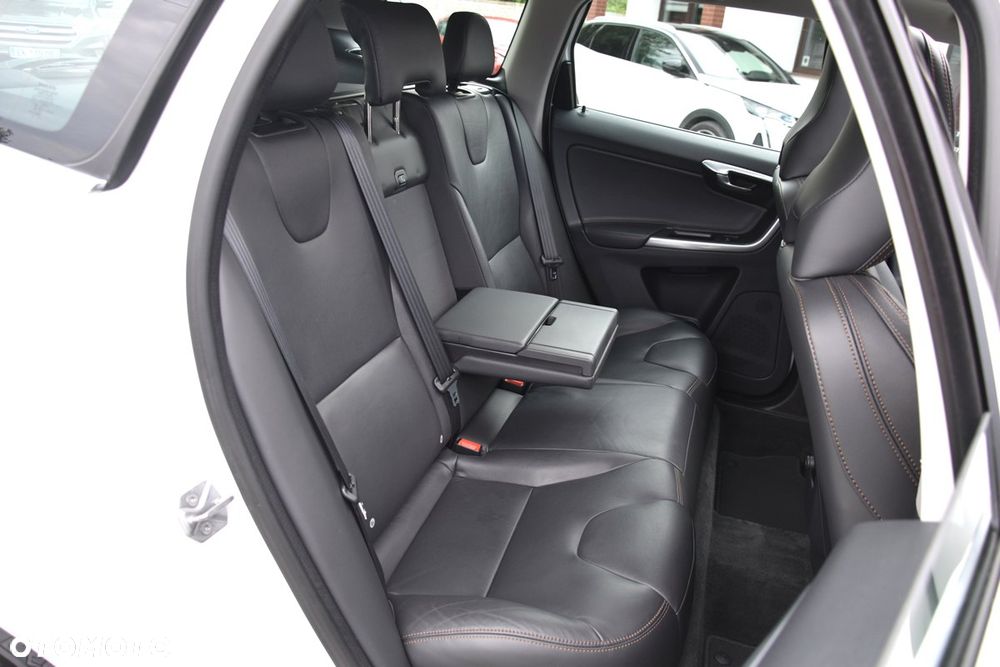 Volvo XC 60 D3 Summum - 25