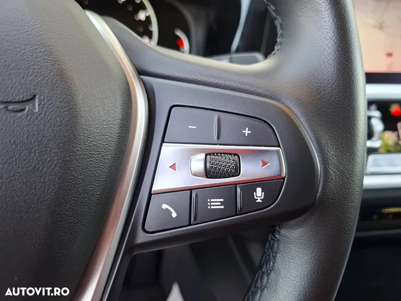 BMW Seria 3 320d Sport Line Shadow - 31
