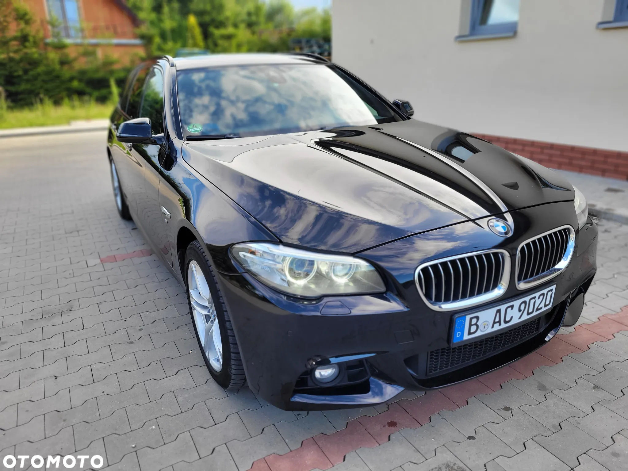 BMW Seria 5 530d xDrive Touring - 8