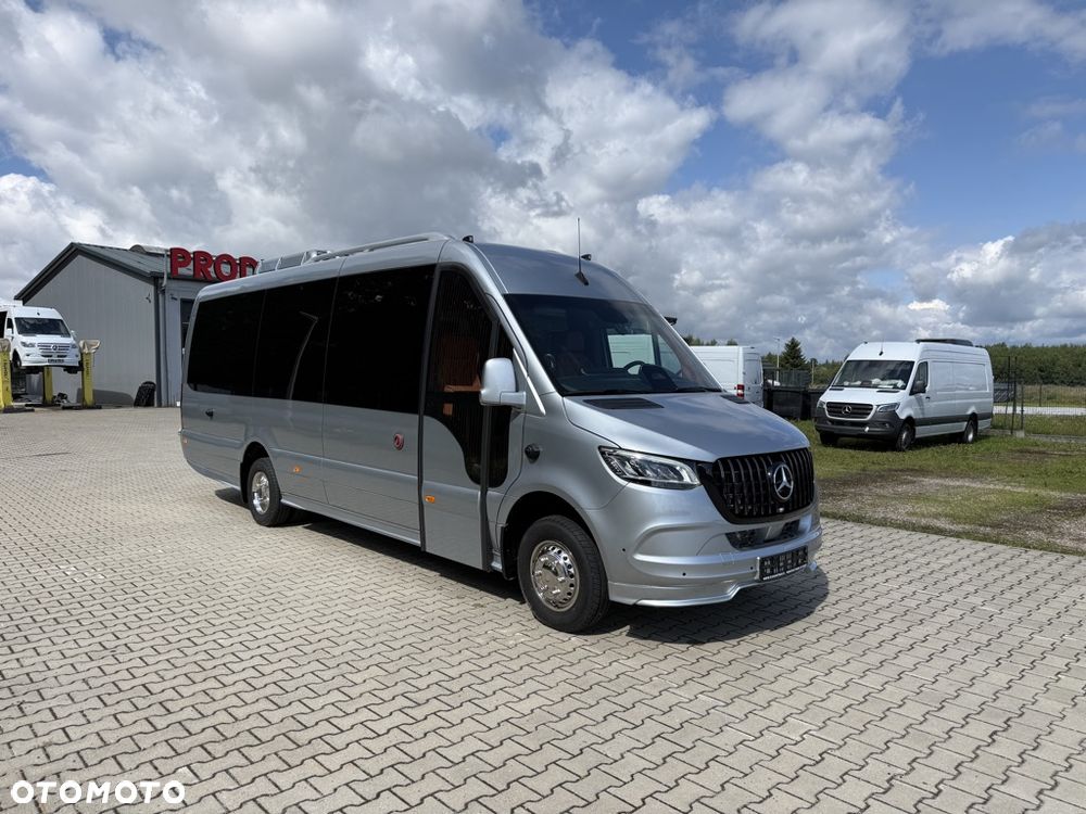 Mercedes-Benz Sprinter 519 Panoramic Line | JD - 1