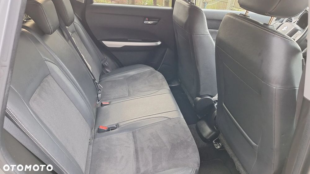 Suzuki Vitara 1.6 (4x4) Allgrip Comfort+ - 16