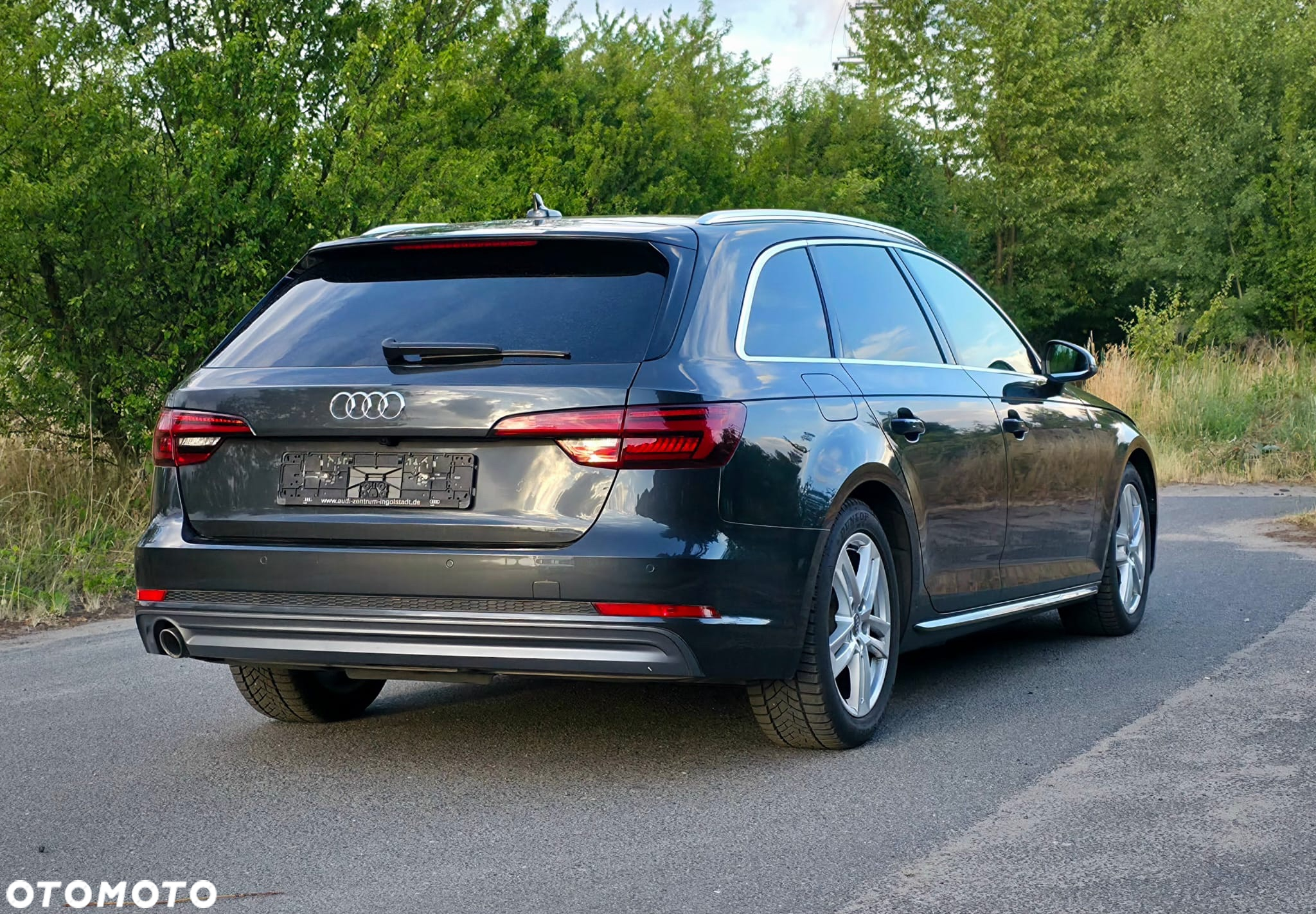 Audi A4 Avant 2.0 TDI S tronic - 10