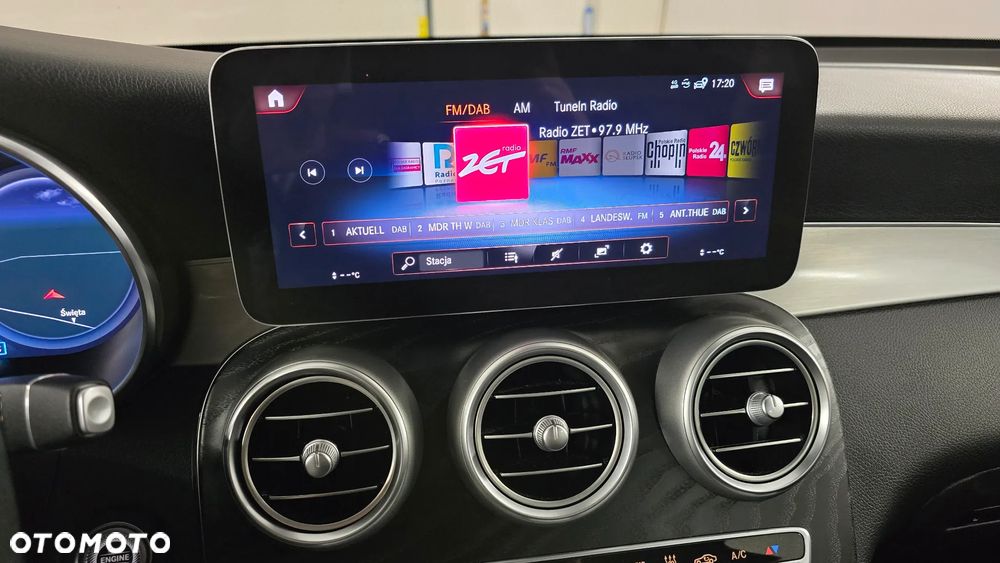 Mercedes-Benz GLC 300 de 4Matic 9G-TRONIC AMG Line Plus - 28