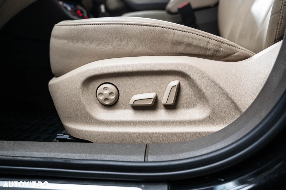 Audi Q3 2.0 TDI Quattro S tronic - 25