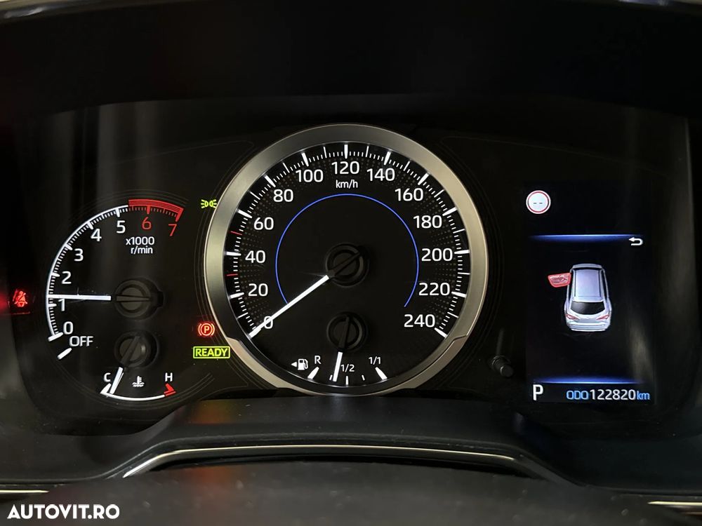 Toyota Corolla - 11