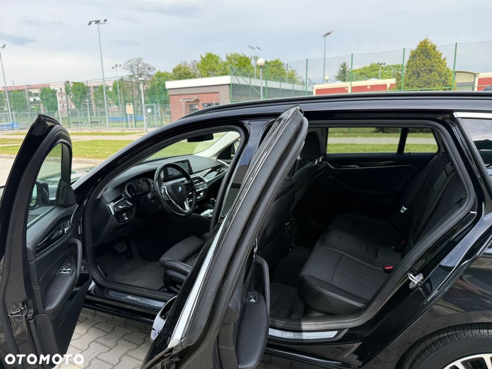 BMW Seria 5 520d Sport Line sport - 21