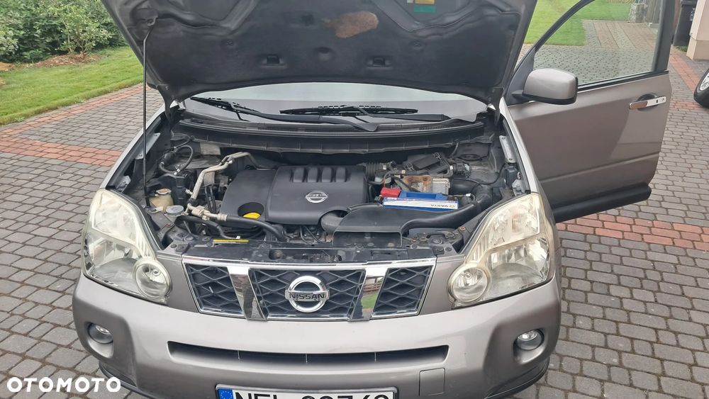 Nissan X-Trail 2.0 dCi 4x4 DPF LE - 22