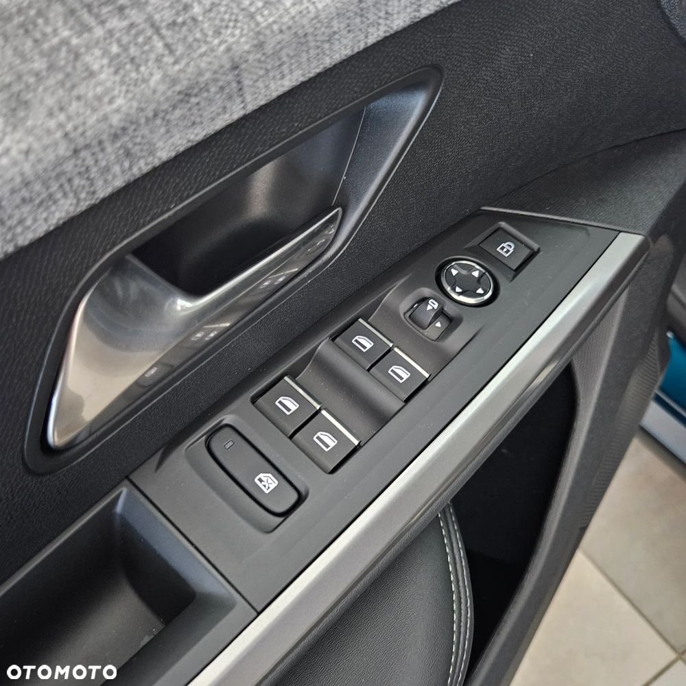 Peugeot 5008 1.2 PureTech mHEV GT S&S e-DCS6 - 18