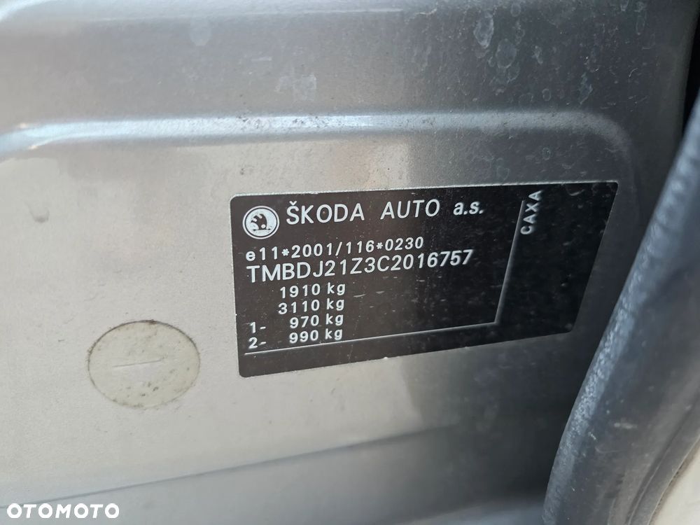 Skoda Octavia 1.4 TSI Ambiente - 25