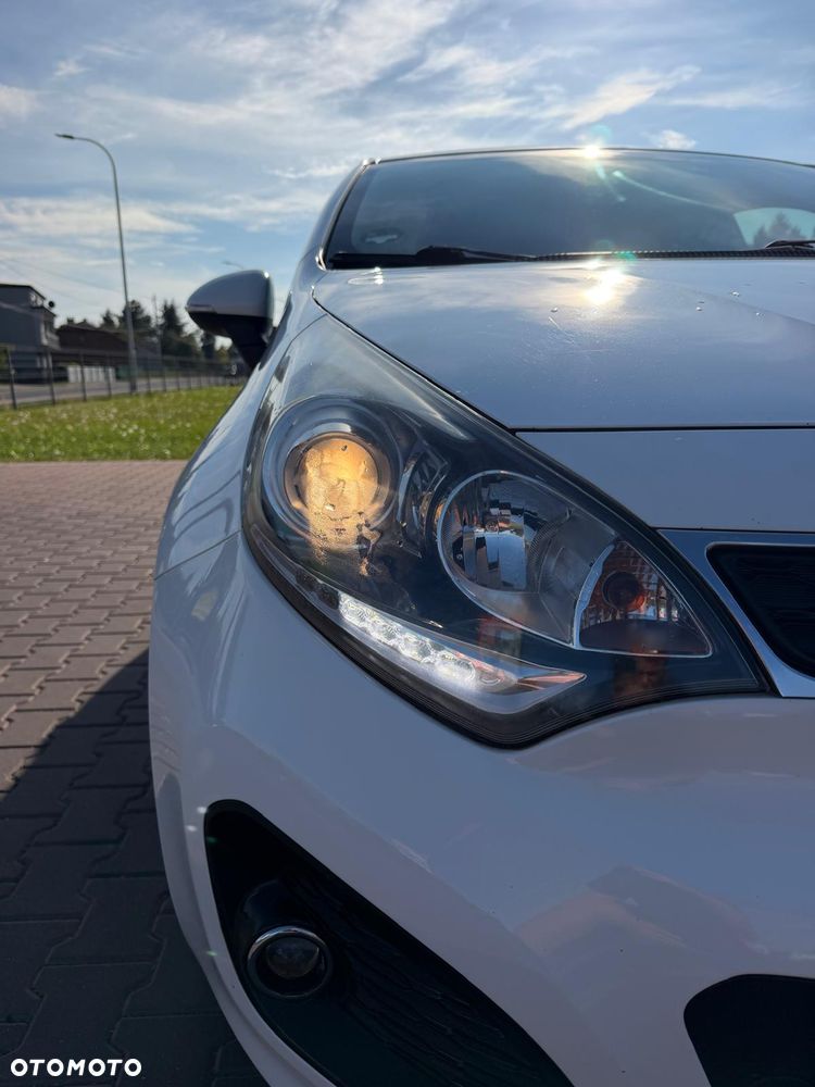 Kia Rio - 9