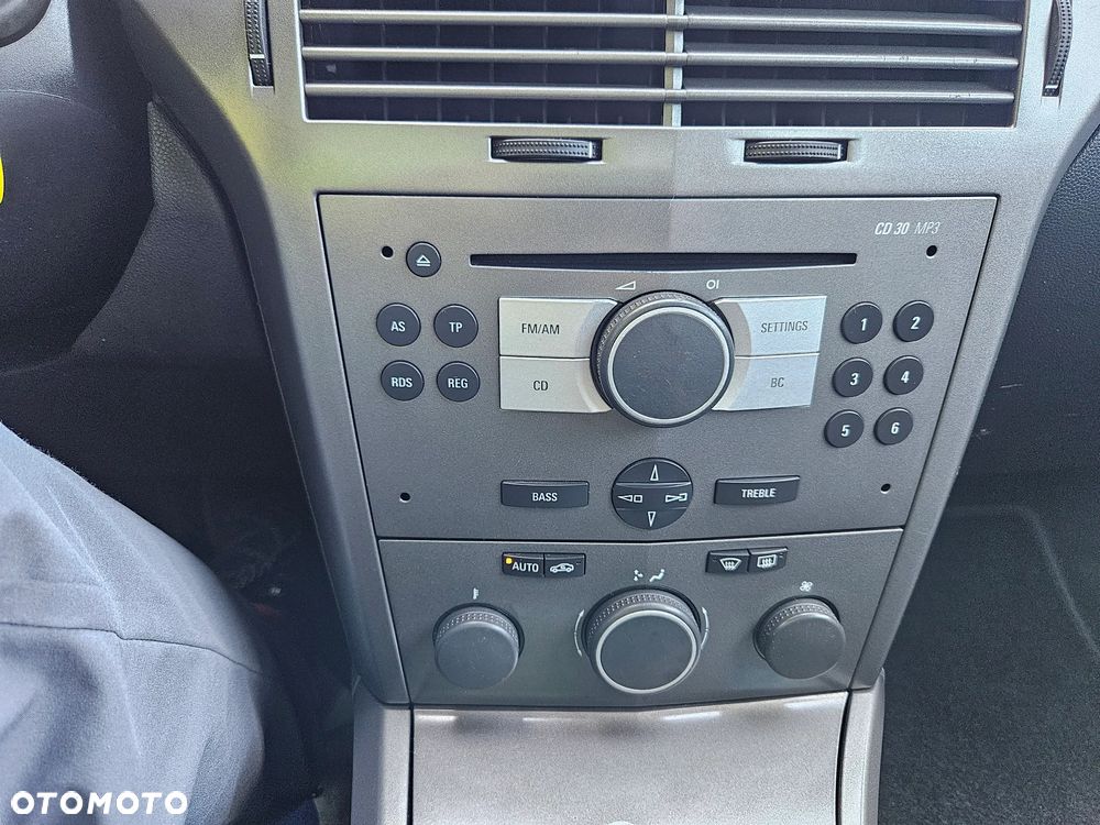 Opel Astra 2.0 Turbo Cosmo - 18