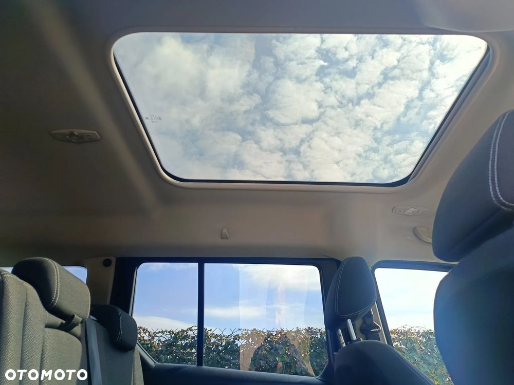 Ford Tourneo Connect Grand - 9