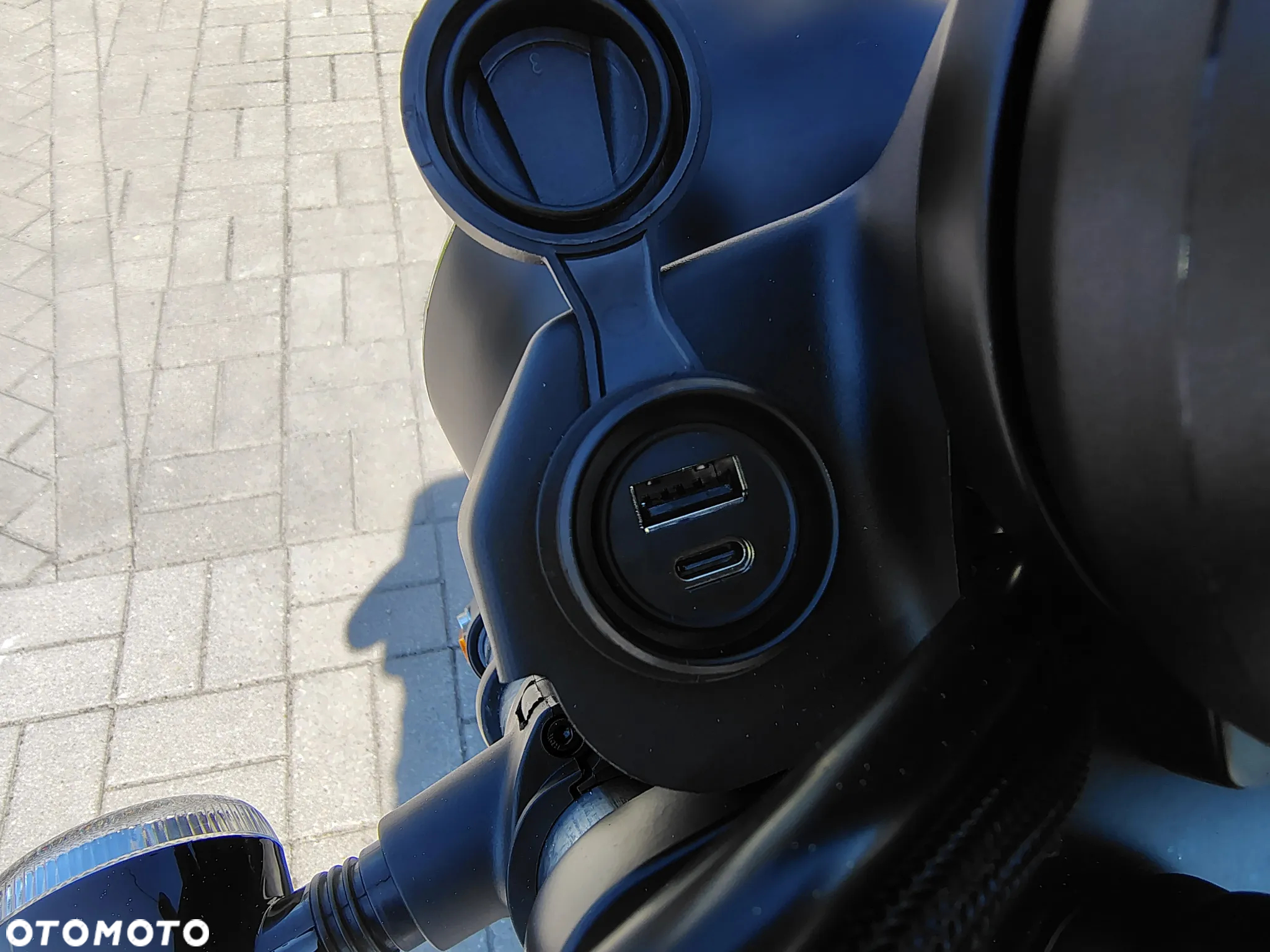 QJMOTOR SRV 125 - 15