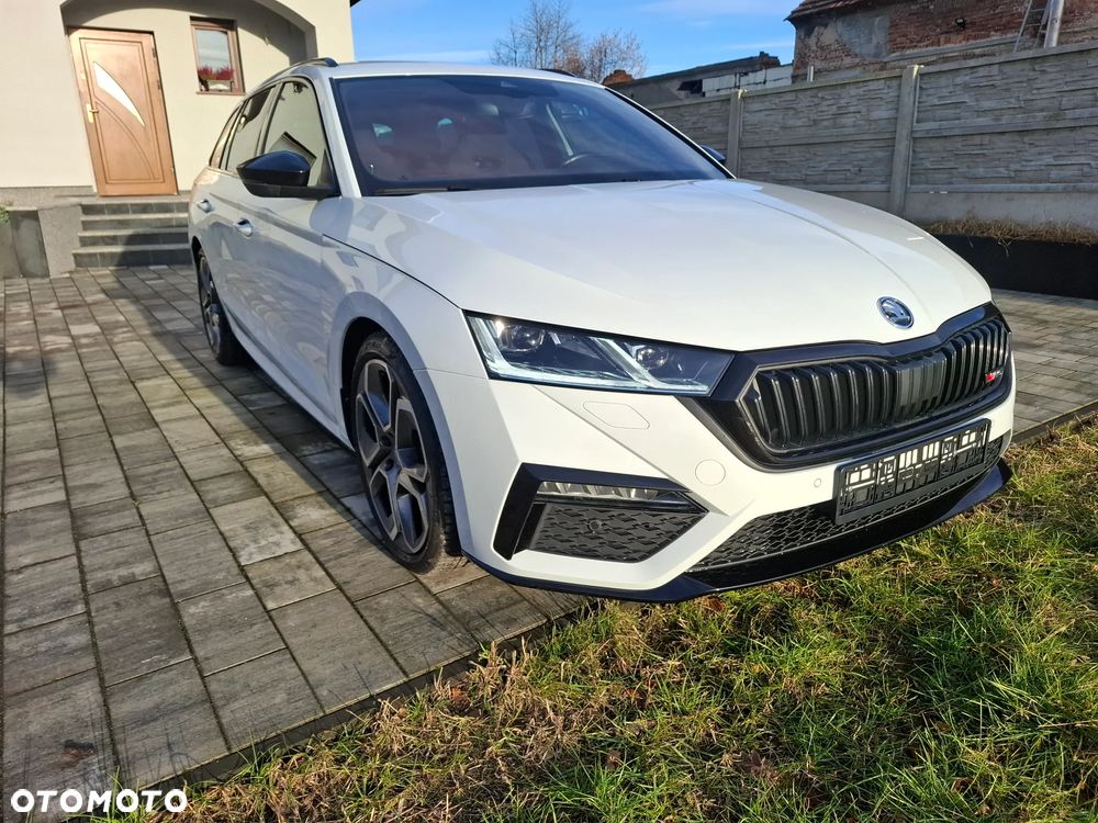 Skoda Octavia 2.0 TDI DSG RS - 3