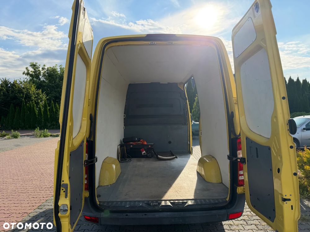 Mercedes-Benz SPRINTER - 13