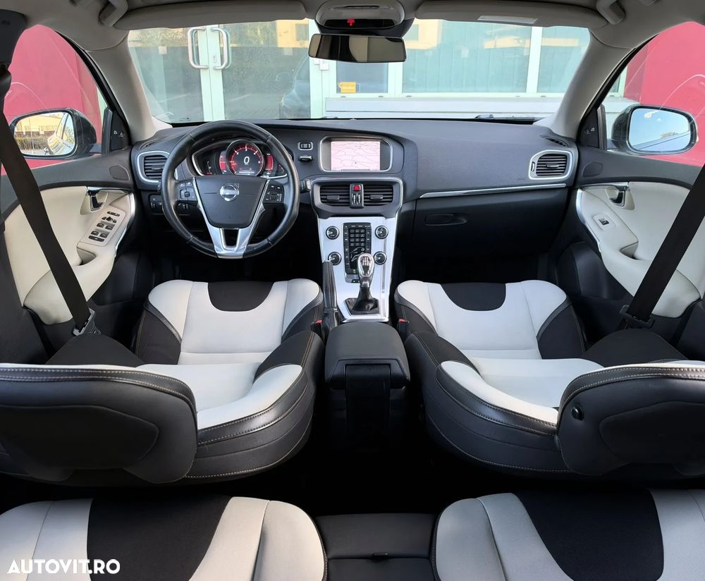 Volvo V40 - 10