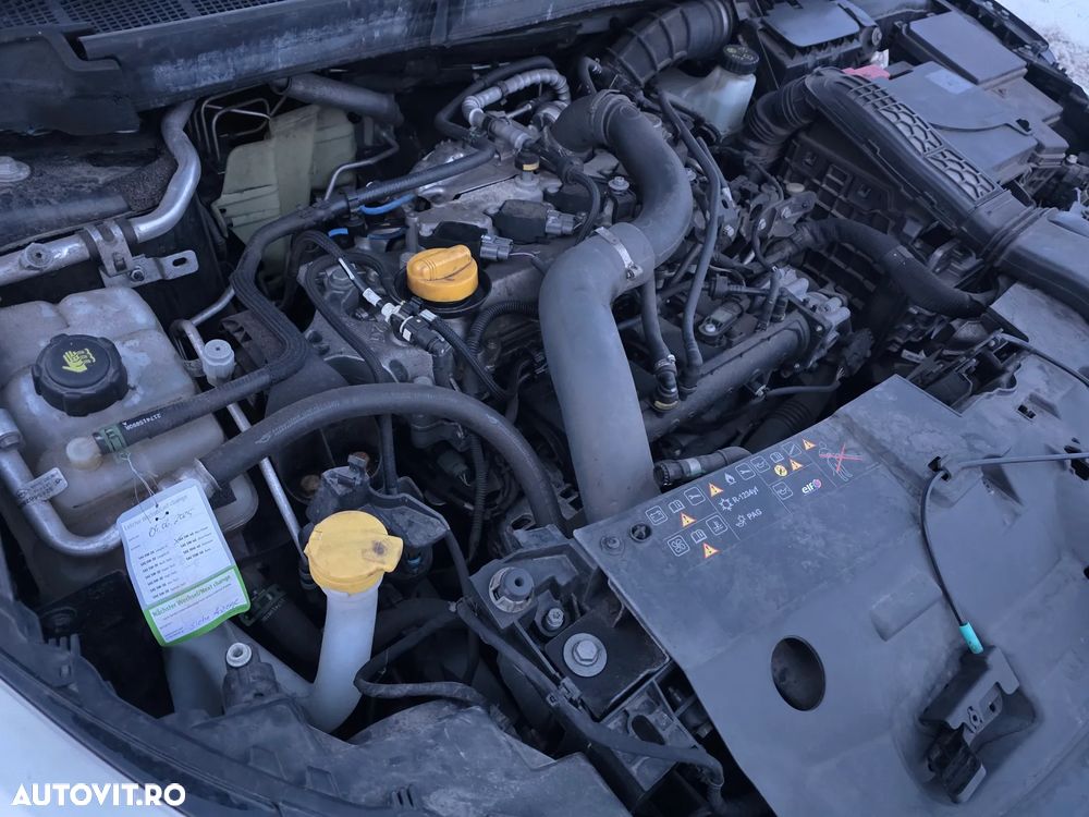 Renault Megane ENERGY TCe 130 Start & Stop Paris Business - 14