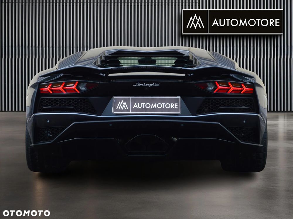 Lamborghini Aventador S - 6