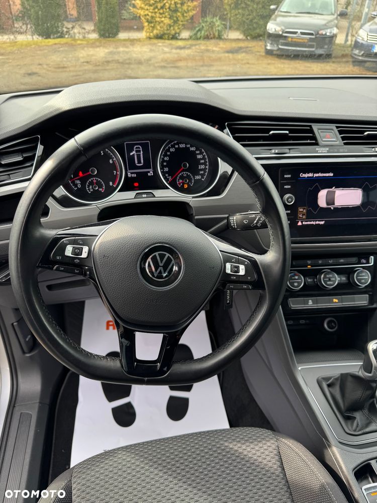 Volkswagen Touran 1.5 TSI ACT OPF Trendline - 25