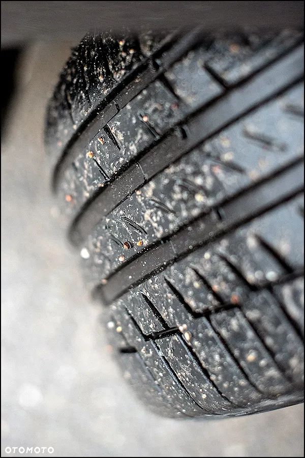 Volkswagen Passat - 16