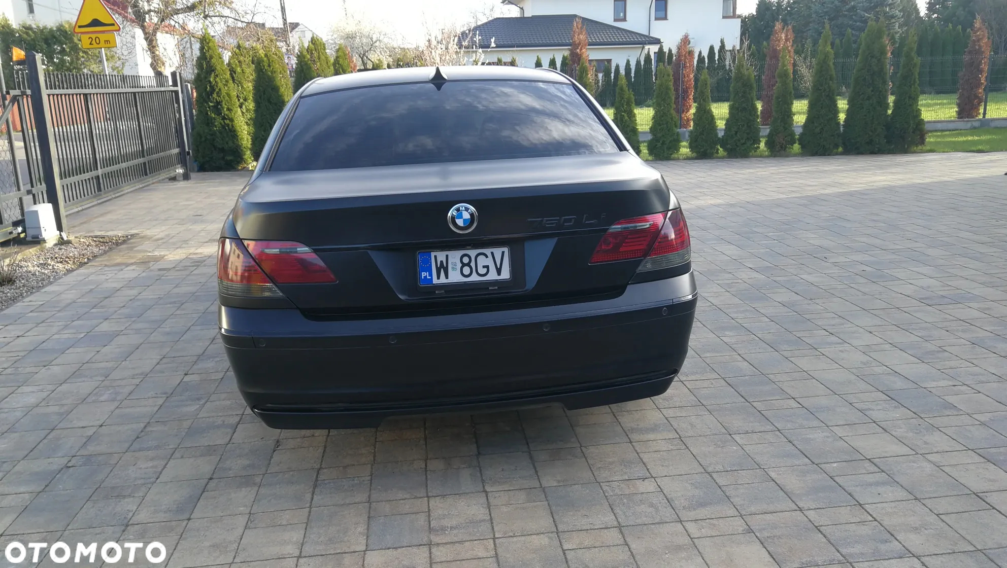 BMW Seria 7 750Li - 10