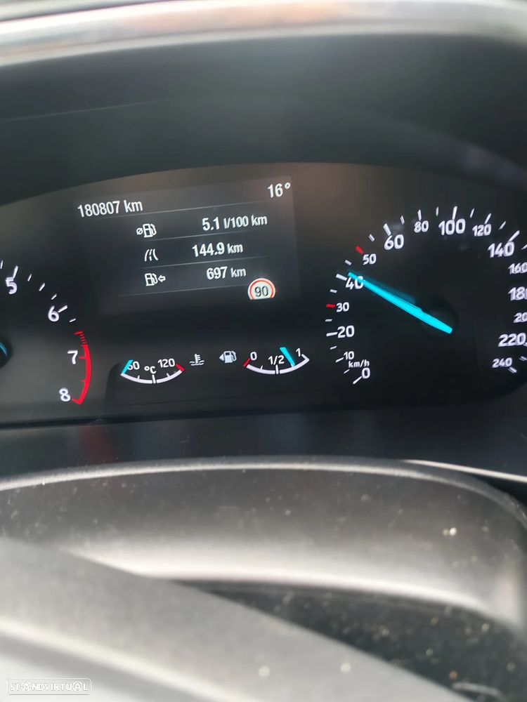 Ford Focus 1.0 EcoBoost Titanium - 10