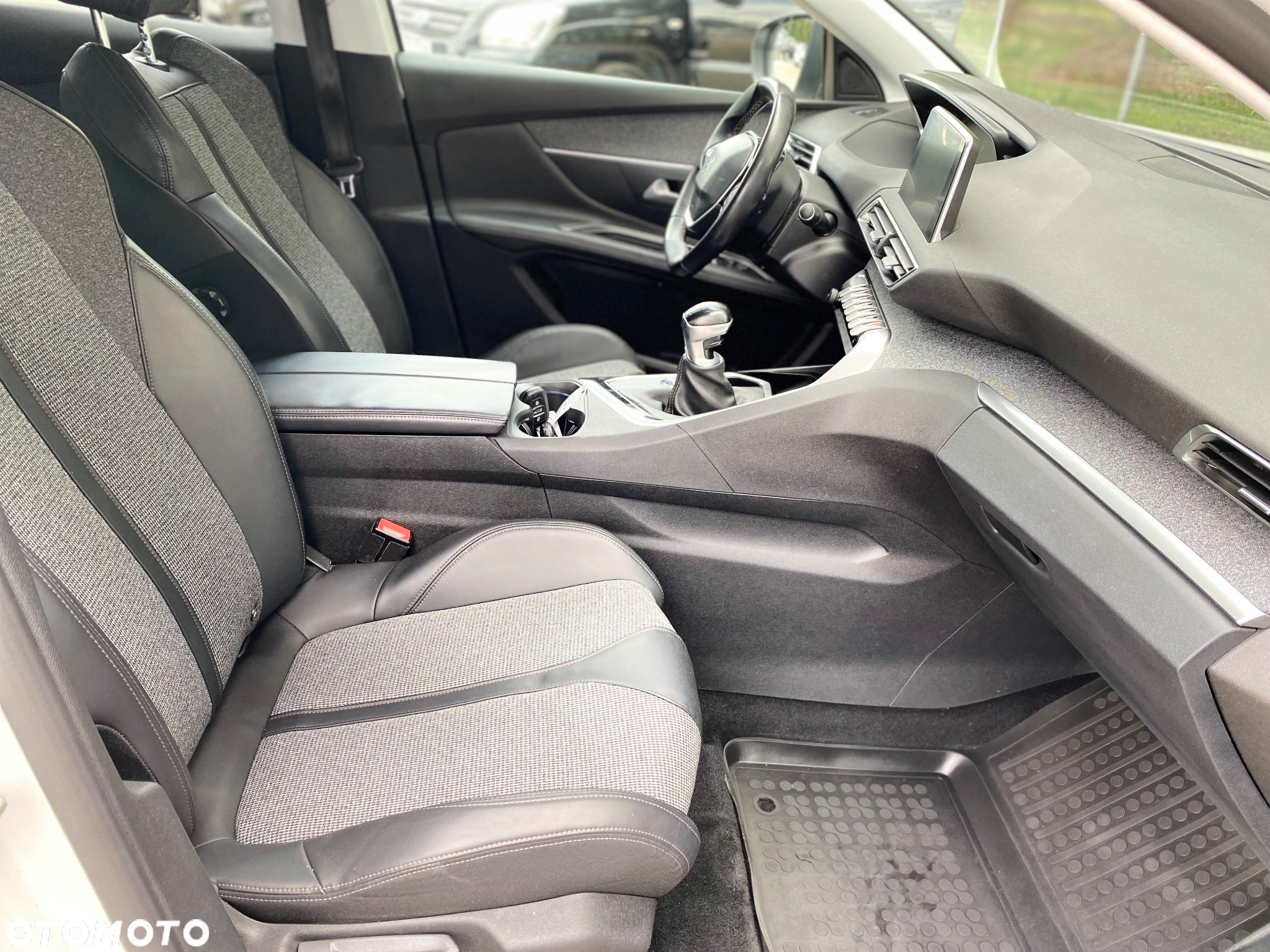 Peugeot 3008 BlueHDi 150 Stop & Start Active Business-Paket - 12