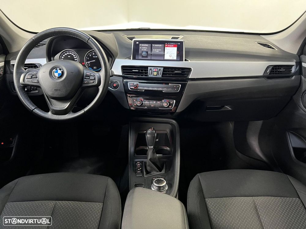 BMW X1 25 e xDrive - 8