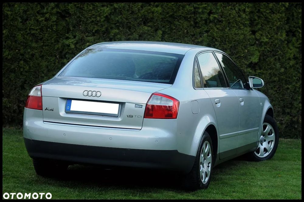 Audi A4 Limousine - 16