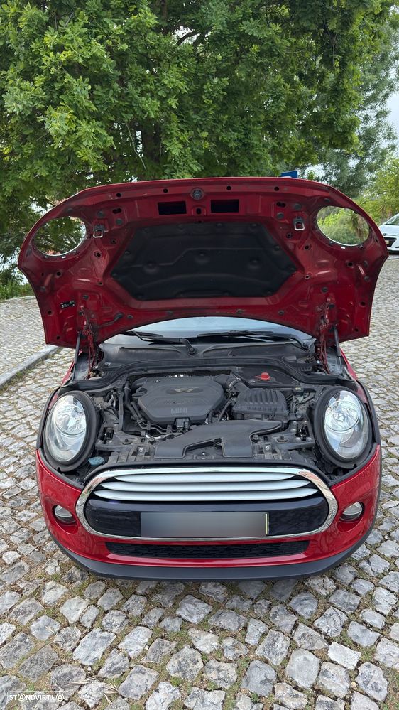 MINI 5 Portas Cooper D Auto - 5