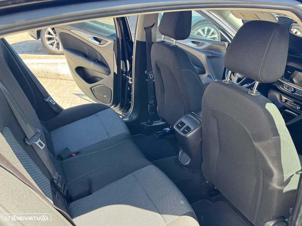 Opel Insignia Grand Sport - 20