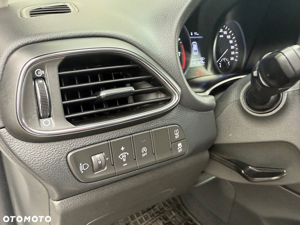 Hyundai i30 1.5 T-GDI 48V Modern - 15