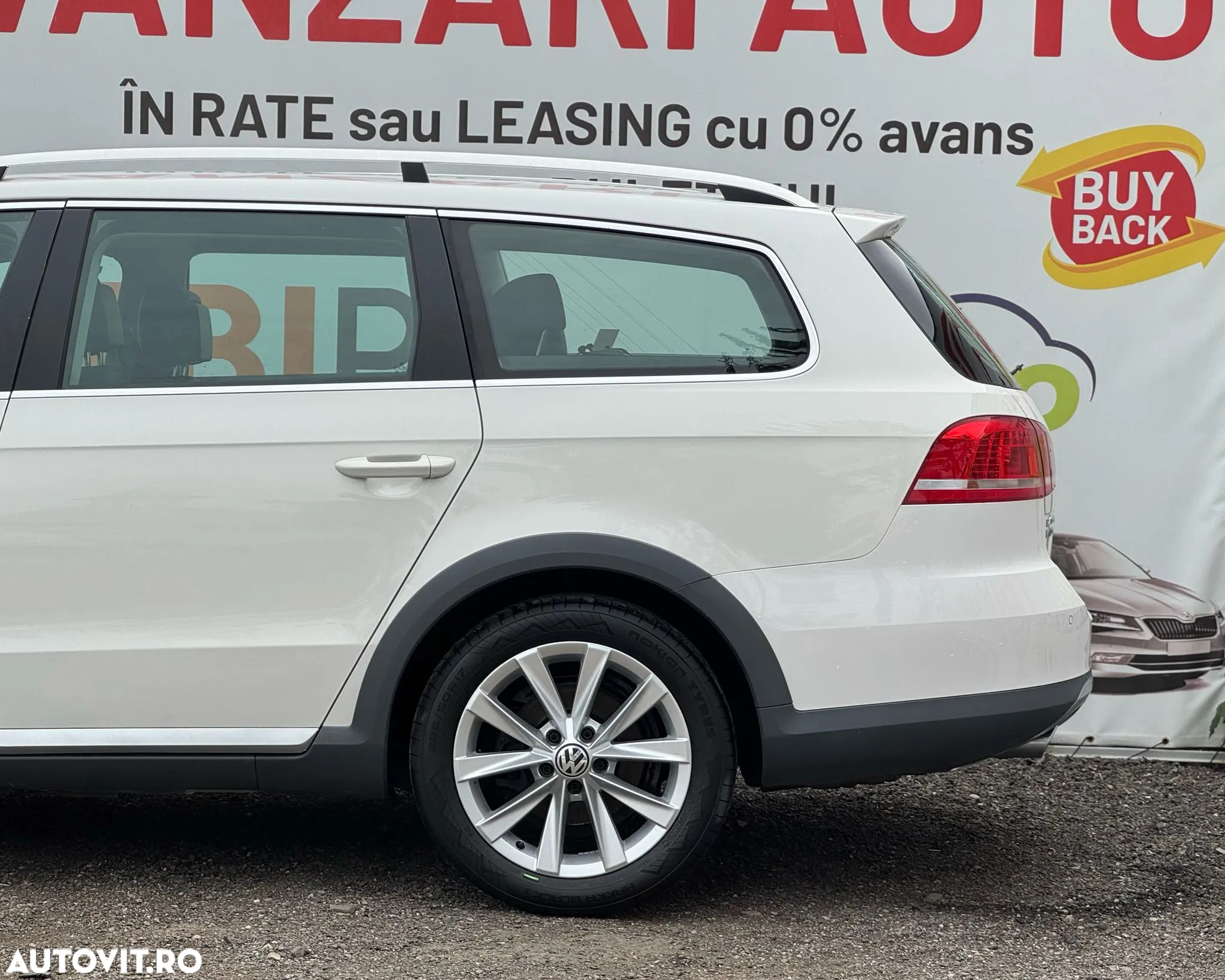 Volkswagen Passat Alltrack - 15