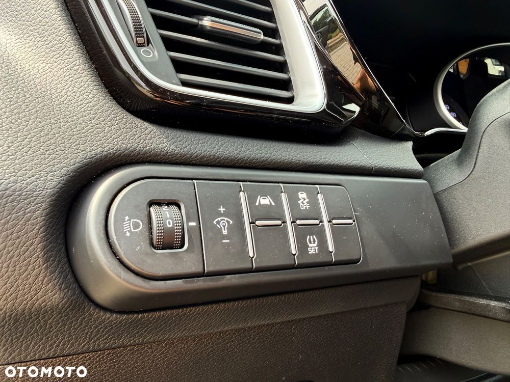 Kia Ceed 1.6 CRDi Eco-Dynamics+ (48V Mild-Hybrid) DCT7 Vision - 15