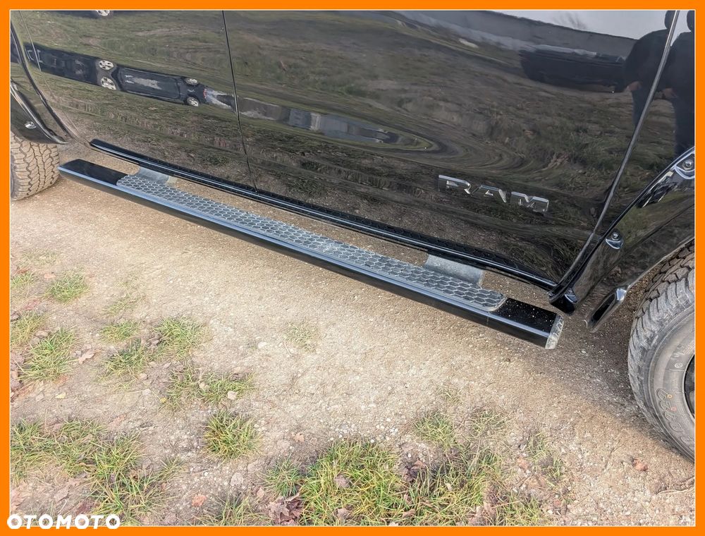 RAM 1500 Crew Cab Laramie - 11