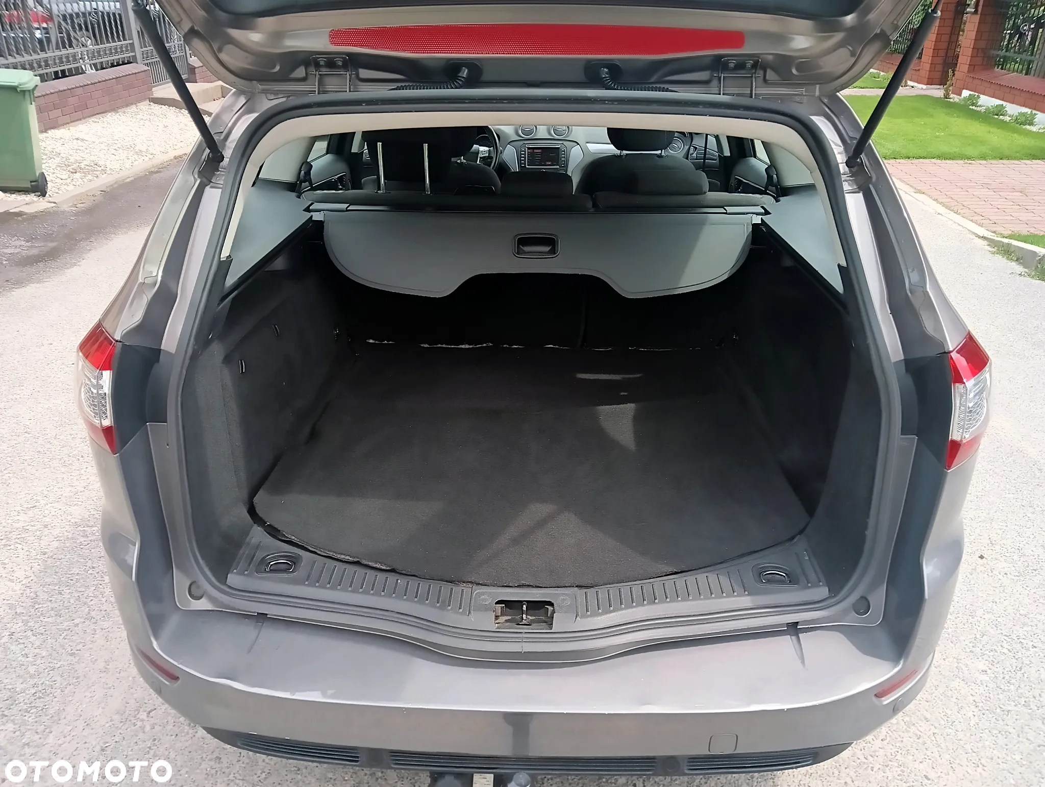 Ford Mondeo 1.6 Trend - 14