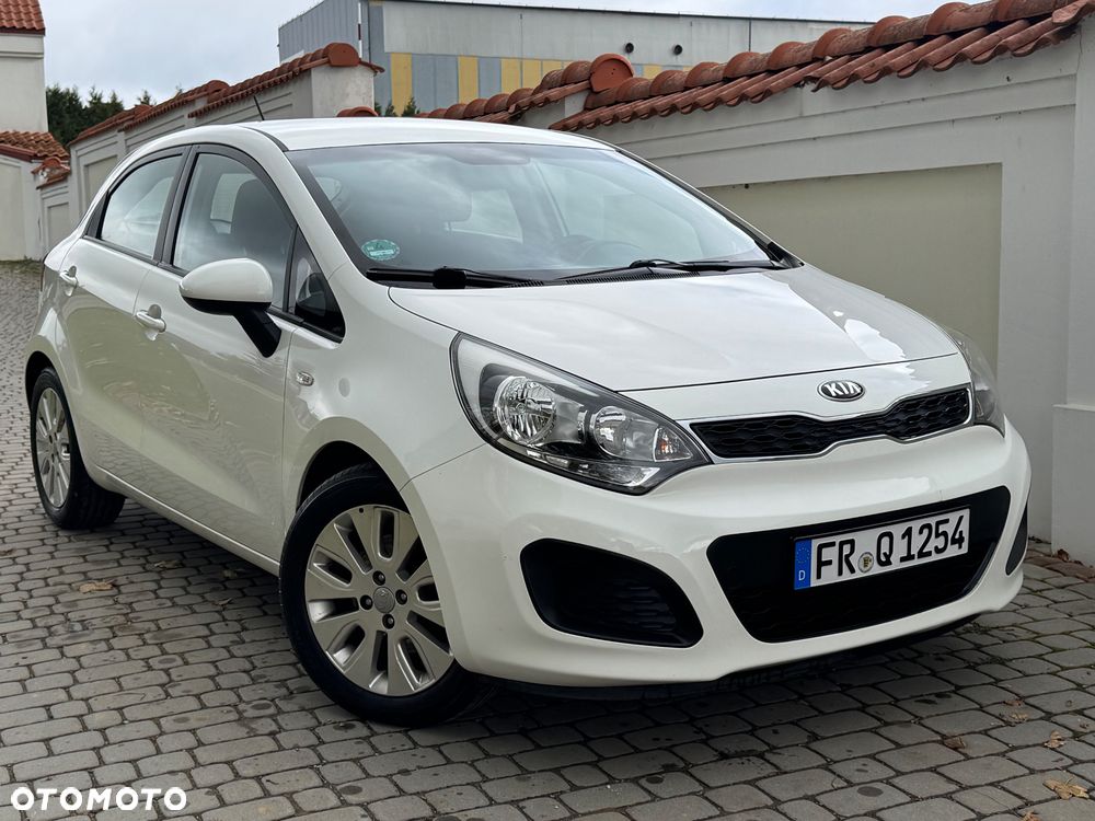 Kia Rio - 5