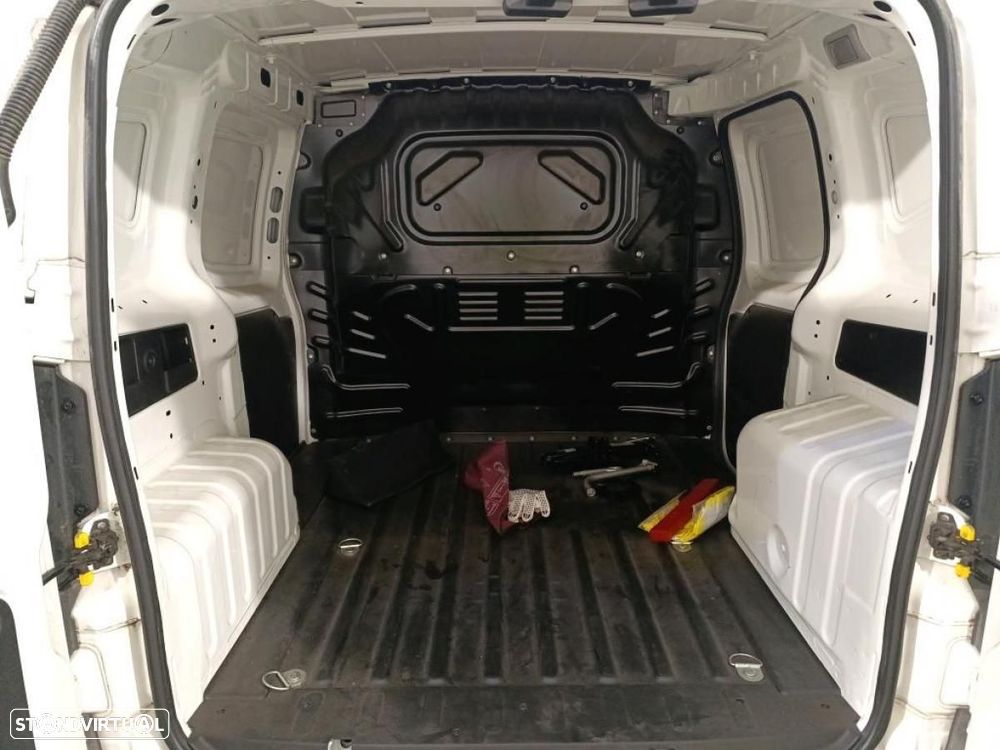 Fiat Fiorino 1.3 M-jet Adventure c/IVA - 4