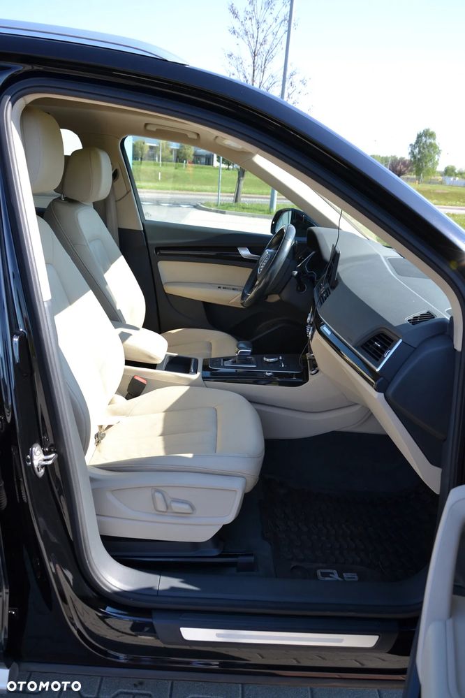 Audi Q5 2.0 TFSI Quattro S tronic design - 12