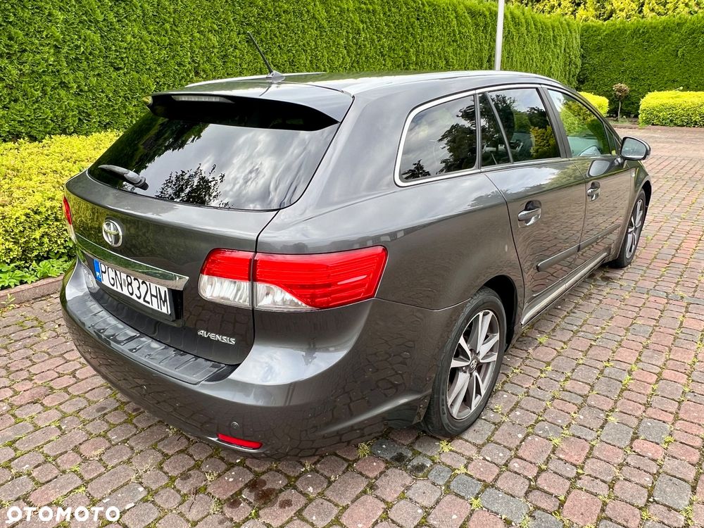 Toyota Avensis 2.2 D-CAT Prestige NAVI - 4