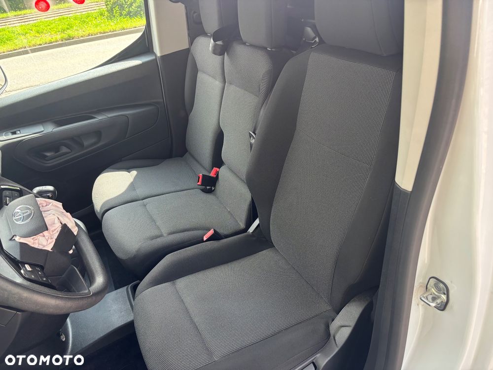 Toyota Proace City - 17