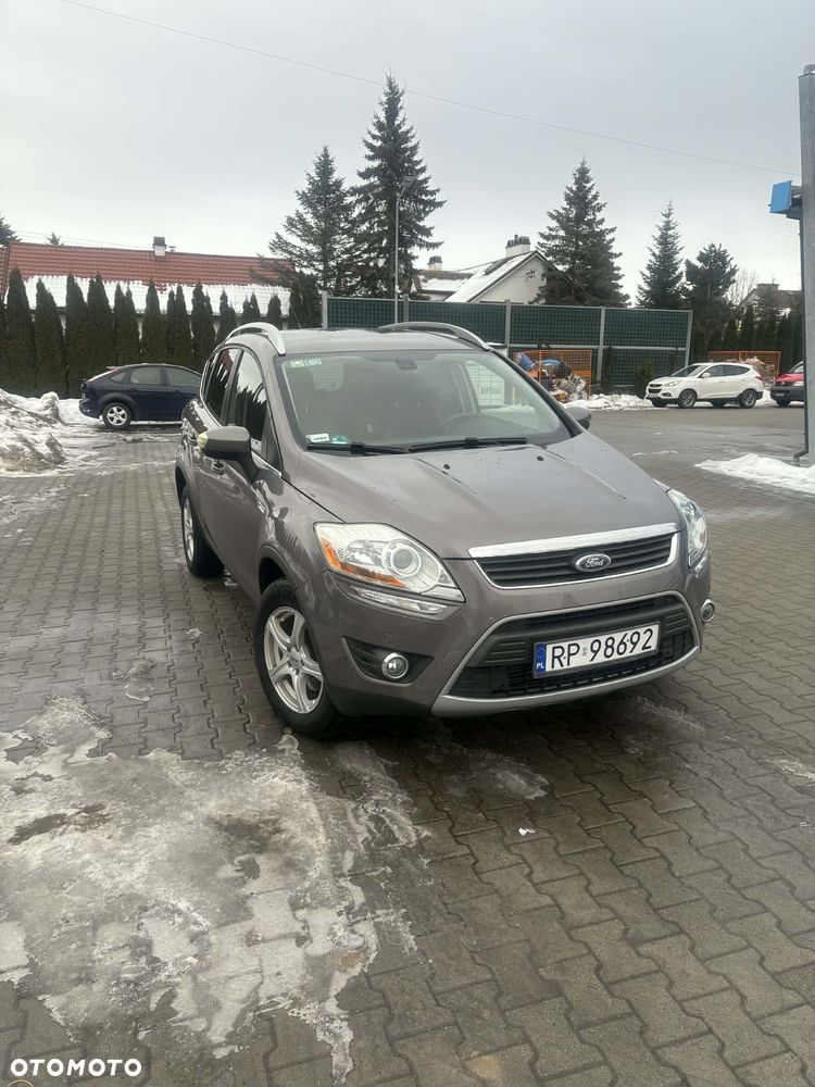 Ford Kuga - 10