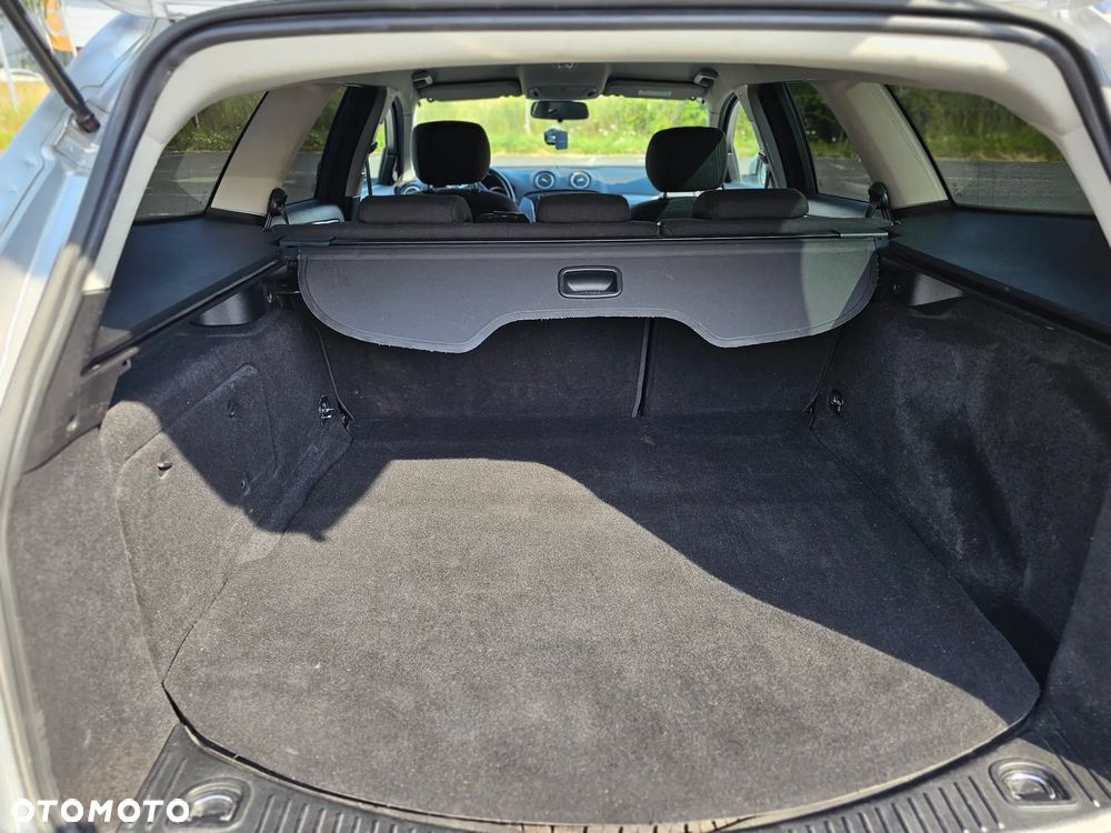 Ford Mondeo 2.0 TDCi Ambiente - 18