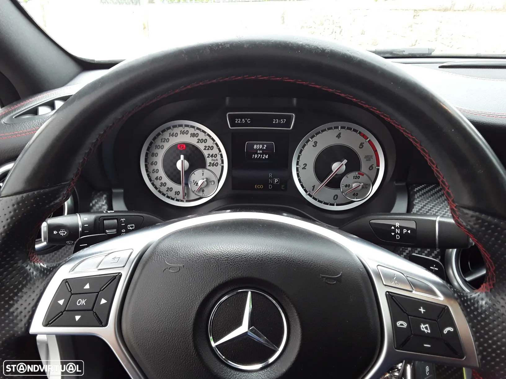 Mercedes-Benz A 180 CDI 7G-DCT AMG Line - 12